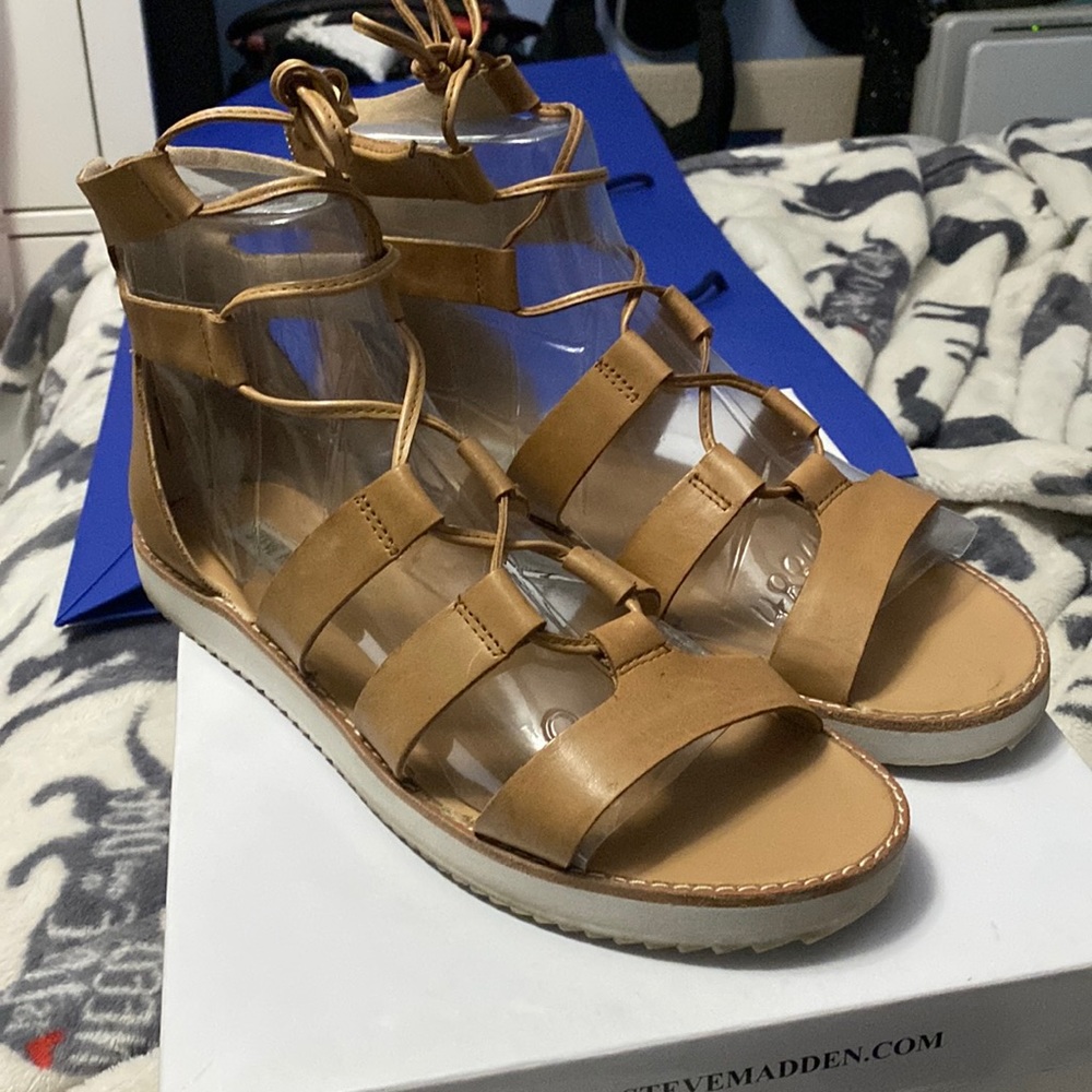 Steve Madden strap up sandals